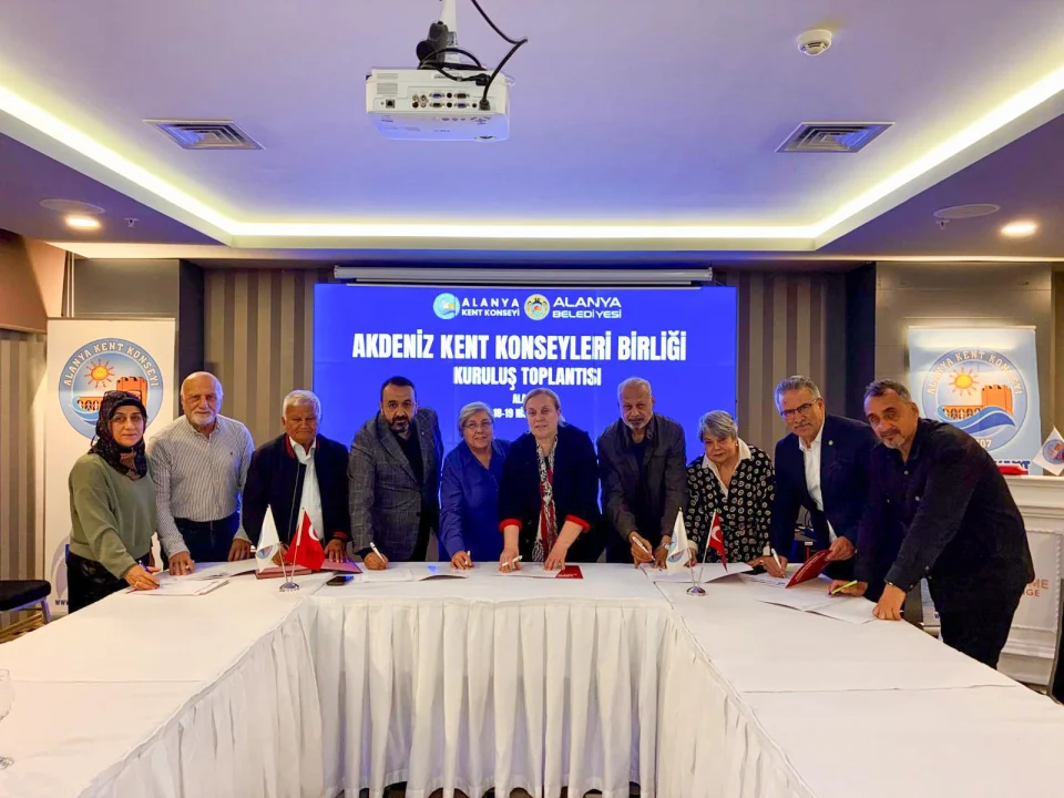 Akdeniz’in Gücü Birleşti: Ceyhan Kent Konseyi Bölge Yönetiminde!