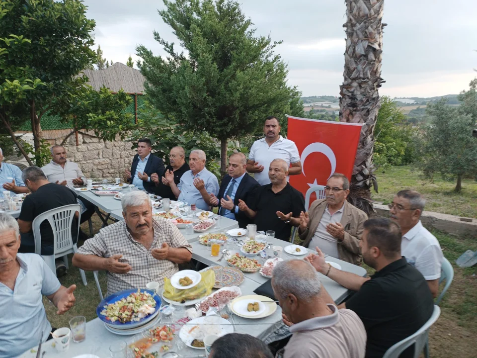 Karaisalı’da Muhteşem Ev Sahipliği: Muhtar Tamer Yıldırım 55 Muhtarı ve MHP’yi Ağırladı